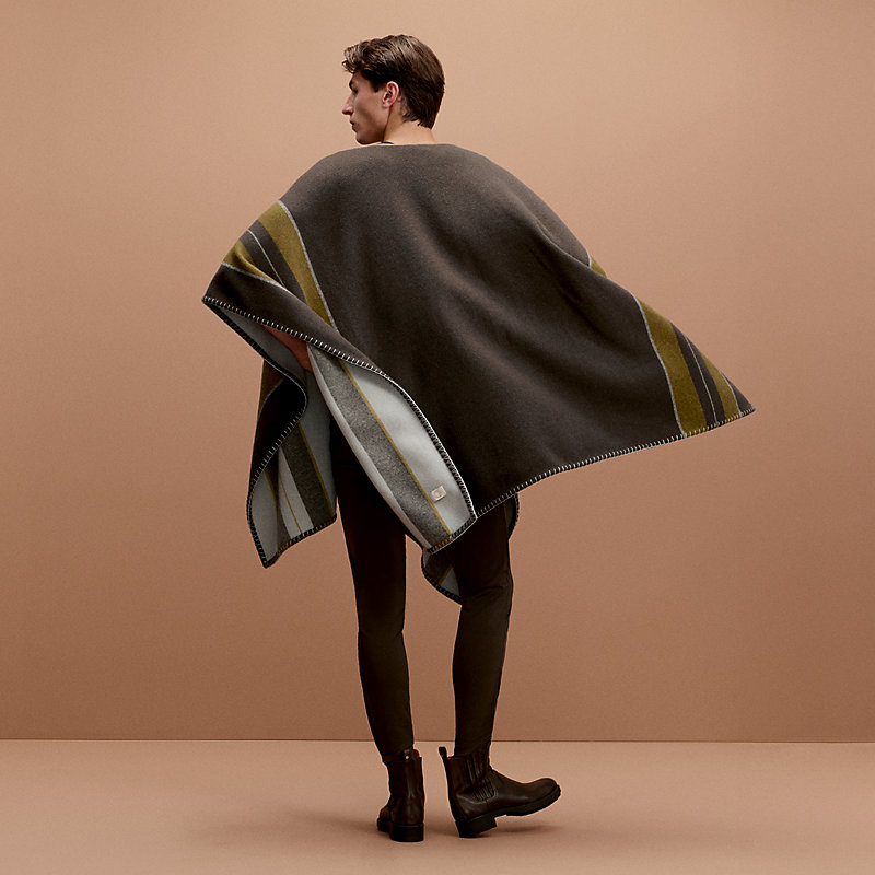 新品 HERMES エルメス ポンチョ ストール コート 日本未入荷！【エルメス】ポンチョ ハイランド (HERMES/ポンチョ